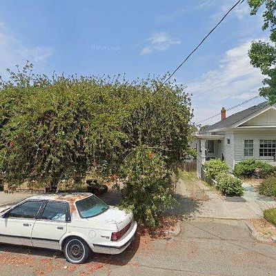 2185 41 St Ave, Oakland, CA 94601