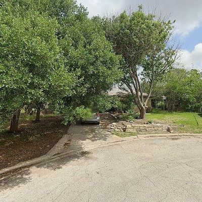 219 Sunflower Dr, Marion, TX 78124