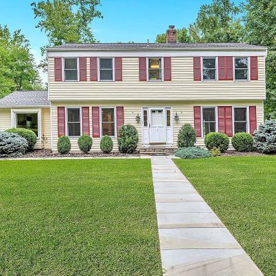 22 Balsam Ct, Lawrence Township, NJ 08648