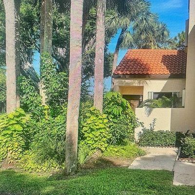 22 Via De Casas Sur, Boynton Beach, FL 33426