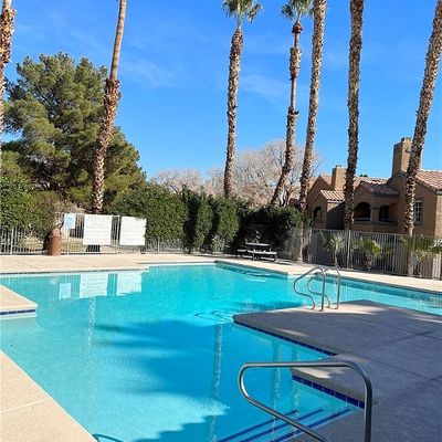 220 Mission Newport Lane, Las Vegas, NV 89107