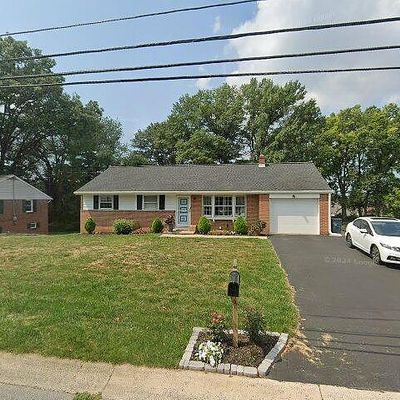 220 Tennyson Dr, Lancaster, PA 17602