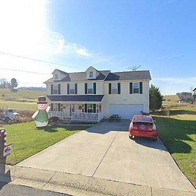 2201 Fox Meadow Cir, Bluff City, TN 37618