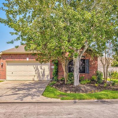 2202 E Marsala Dr, Pearland, TX 77581