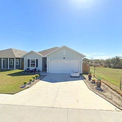 2209 Lighthouse Lake Ln, Aransas Pass, TX 78336