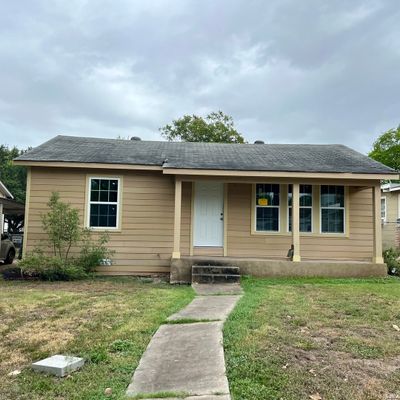 222 Golden Crown Dr, San Antonio, TX 78223