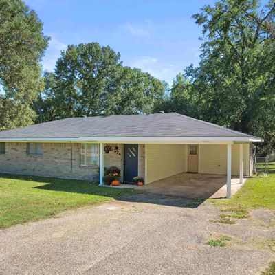 224 Parkway Lane, Gilmer, TX 75645