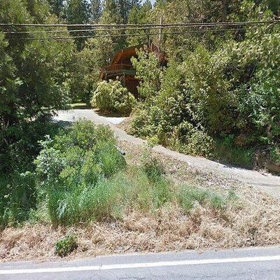 22440 N Tuolumne Rd, Twain Harte, CA 95383