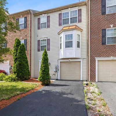 225 Whitley Dr, Chambersburg, PA 17201