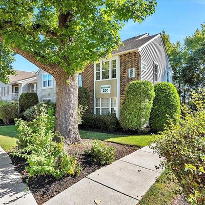 226 Thornwood Drive, Mount Laurel, NJ 08054