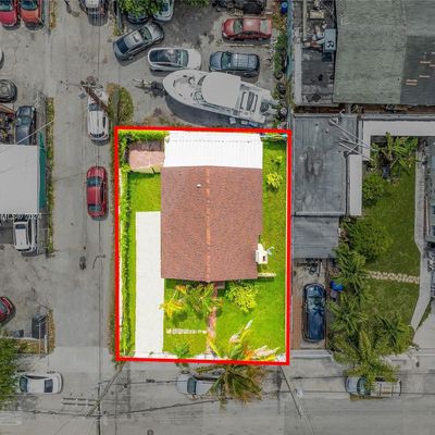 2728 Nw 3 Rd St, Miami, FL 33125