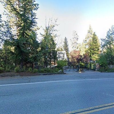 27603 Meadow Bay Dr, Lake Arrowhead, CA 92352