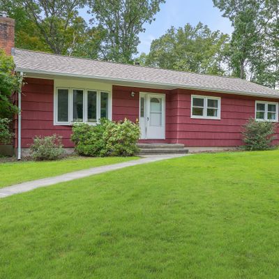 28 Marion Rd, Bethany, CT 06524