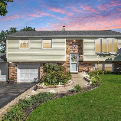 280 Winchester Pl, Red Hill, PA 18076