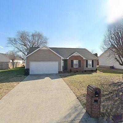 2811 Castlerea Dr, Murfreesboro, TN 37128