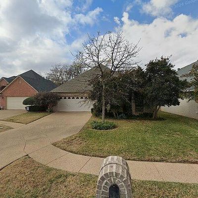 2815 Hollypoint Ct, Arlington, TX 76015