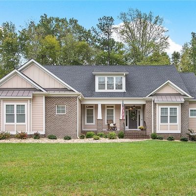 2833 Maple Lake Cir, Powhatan, VA 23139