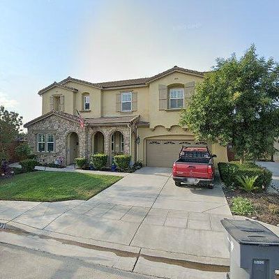 2877 E Goshen Ave, Fresno, CA 93720