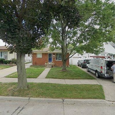 29101 Tawas St, Madison Heights, MI 48071