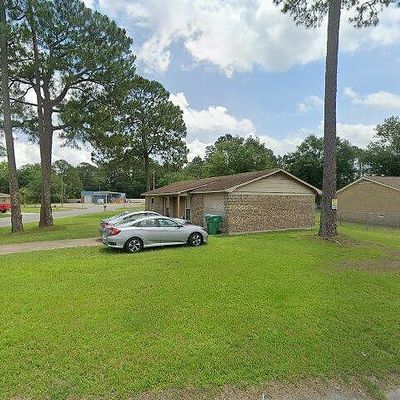 2918 Gardendale Ave, Gautier, MS 39553