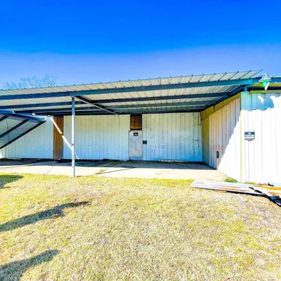 2924 Bluebird St, Orange, TX 77630