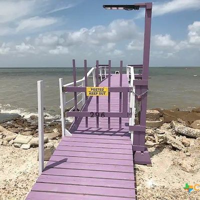 296 S Ocean Drive, Port Lavaca, TX 77979