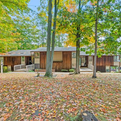 2 C Country Squire Dr, Cromwell, CT 06416