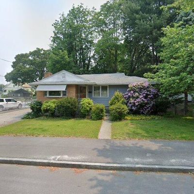 3 Harold St, Worcester, MA 01604