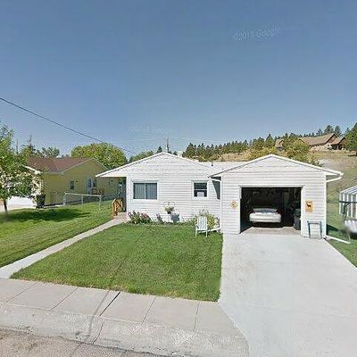 3 Mountain View Dr, Sundance, WY 82729