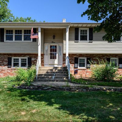 3 Periwinkle La, Hamilton, NJ 08619