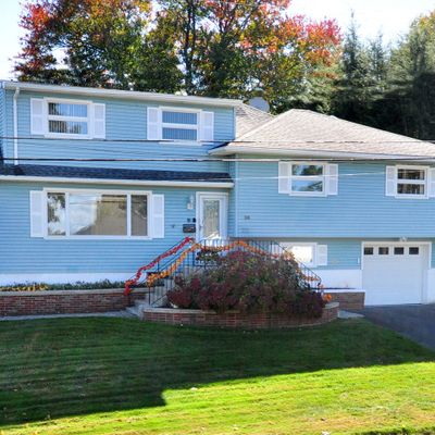 30 Cottage Grove Ln, Waterbury, CT 06706