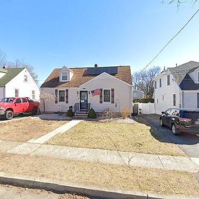 30 James Pl, Metuchen, NJ 08840