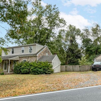 300 Orchard Rd, Fleetwood, PA 19522