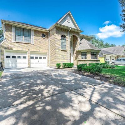 3010 Great Lakes Ave, Sugar Land, TX 77479