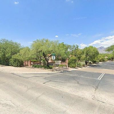 3011 N Willow Creek Dr, Tucson, AZ 85712