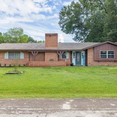 302 Clover Ln, Big Sandy, TX 75755