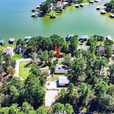 253 Lakefront Dr, Onalaska, TX 77360