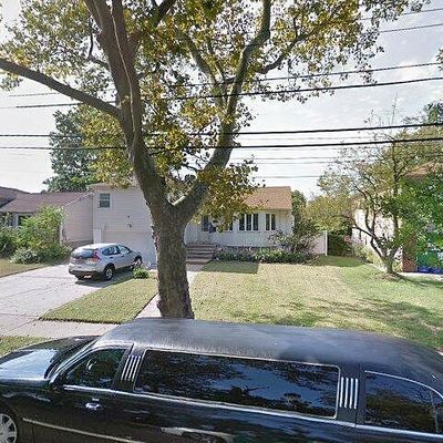 254 E Greenwich Ave, Roosevelt, NY 11575