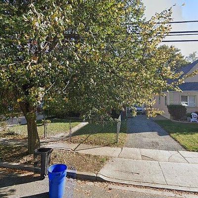 26 Peters Ave, Hempstead, NY 11550