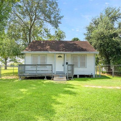 2605 N 2nd Avenue, Texas City, TX 77590