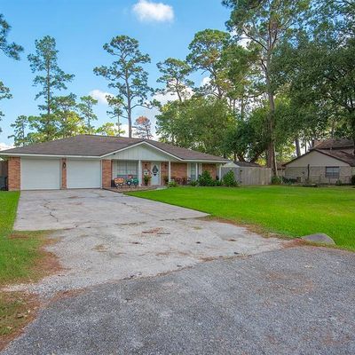 2615 Whispering Pines St, Baytown, TX 77521