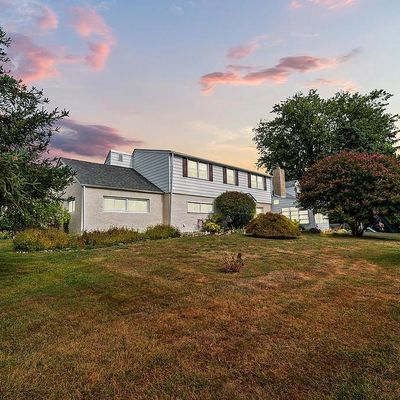 2700 Stanwood Ln, Bensalem, PA 19020