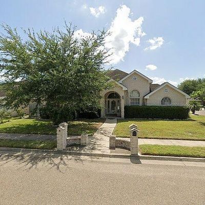 2702 Greenbriar Dr, Harlingen, TX 78550