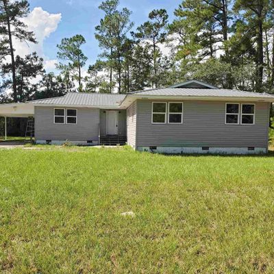 321 Circle Heights Dr., Green Sea, SC 29545