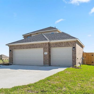 3215 Falling Brook Drive, Baytown, TX 77521