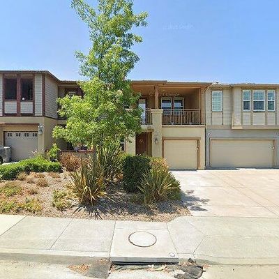 323 Jacquelyn Ln, Petaluma, CA 94952