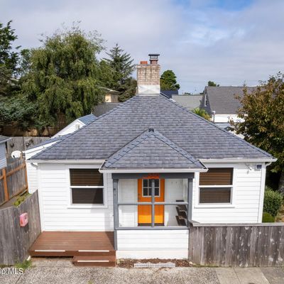 330 K Avenue, Seaside, OR 97138