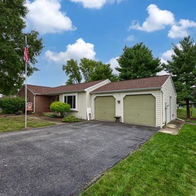 330 Norhurst Rd, York, PA 17402