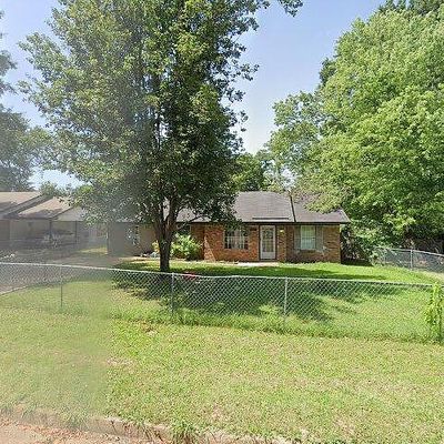 3300 Greenway Dr, Horn Lake, MS 38637