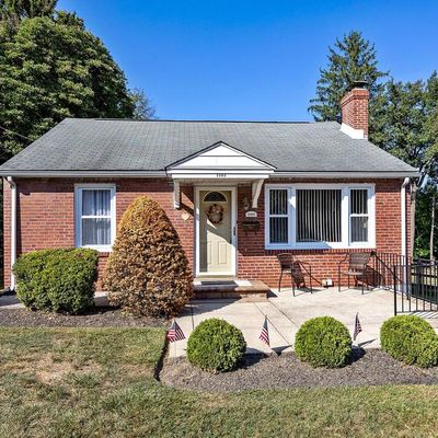 3305 Hilltop Rd, Newtown Square, PA 19073